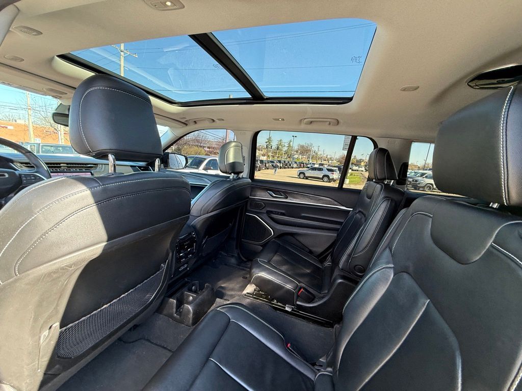 2022 Jeep Grand Cherokee L Limited Crestwood KY