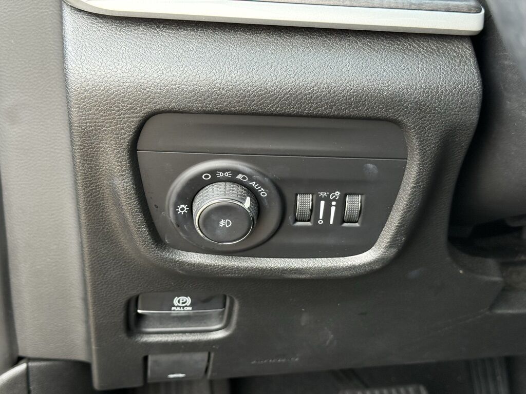 2022 Jeep Grand Cherokee L Limited Crestwood KY
