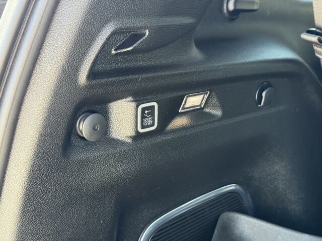 2022 Jeep Grand Cherokee L Limited Crestwood KY