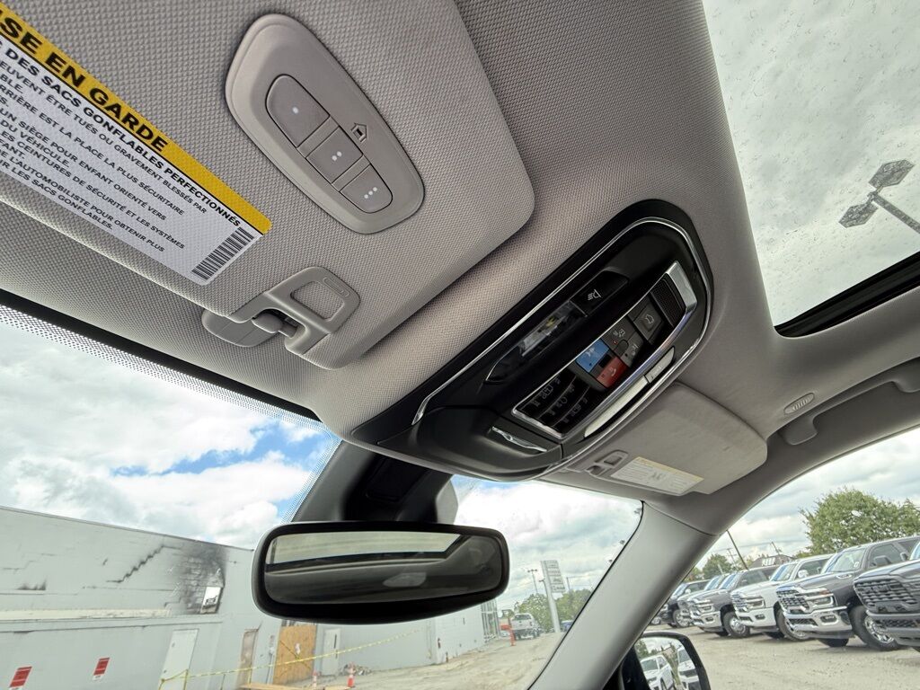 2022 Jeep Grand Cherokee L Limited Crestwood KY