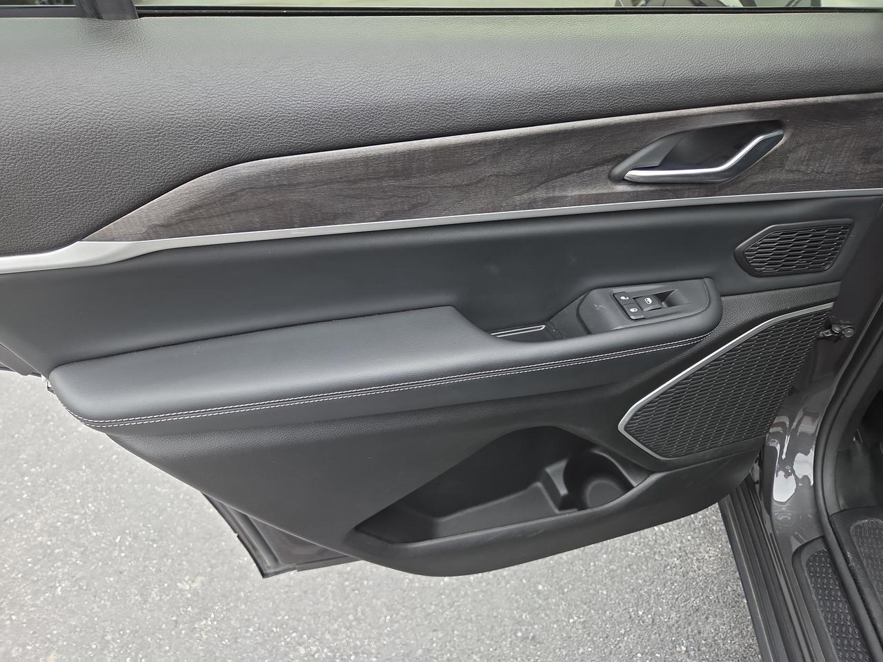 2022 Jeep Grand Cherokee L Limited HAMBURG PA