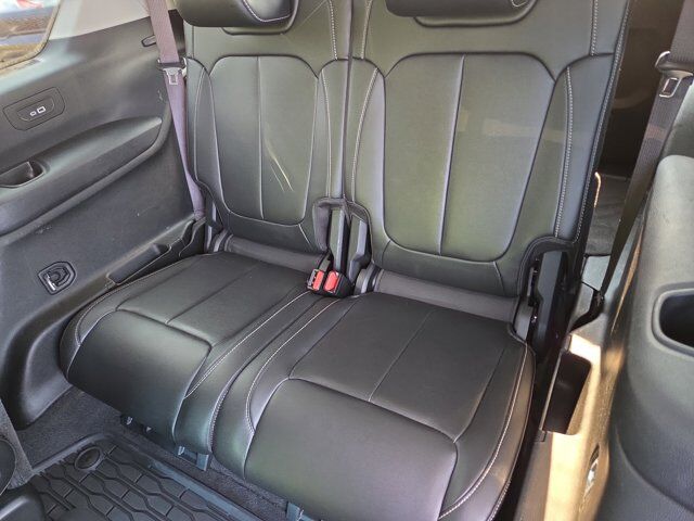 2022 Jeep Grand Cherokee L Limited HAMBURG PA