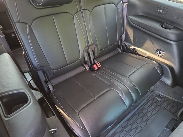 2022 Jeep Grand Cherokee L Limited HAMBURG PA