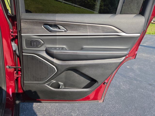 2022 Jeep Grand Cherokee L Limited HAMBURG PA