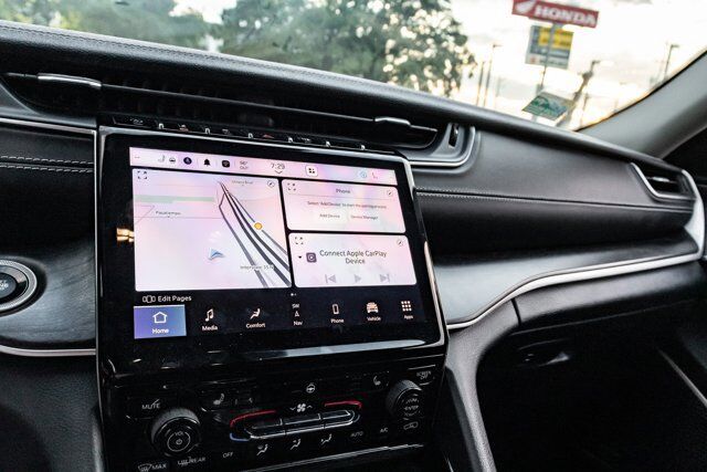 2022 Jeep Grand Cherokee L Limited  Selma TX