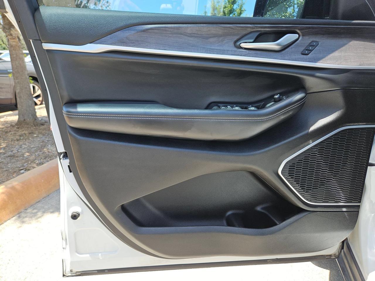 2022 Jeep Grand Cherokee L Limited San Antonio TX