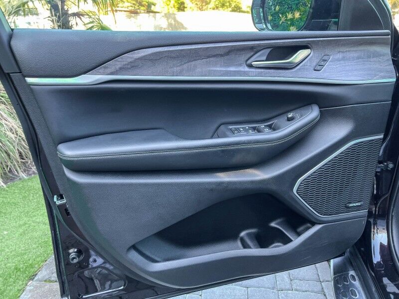 2022 Jeep Grand Cherokee L Limited Wilmington NC