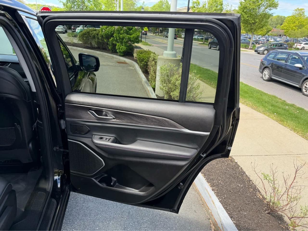 2022 Jeep Grand Cherokee L Limited Wellesley MA