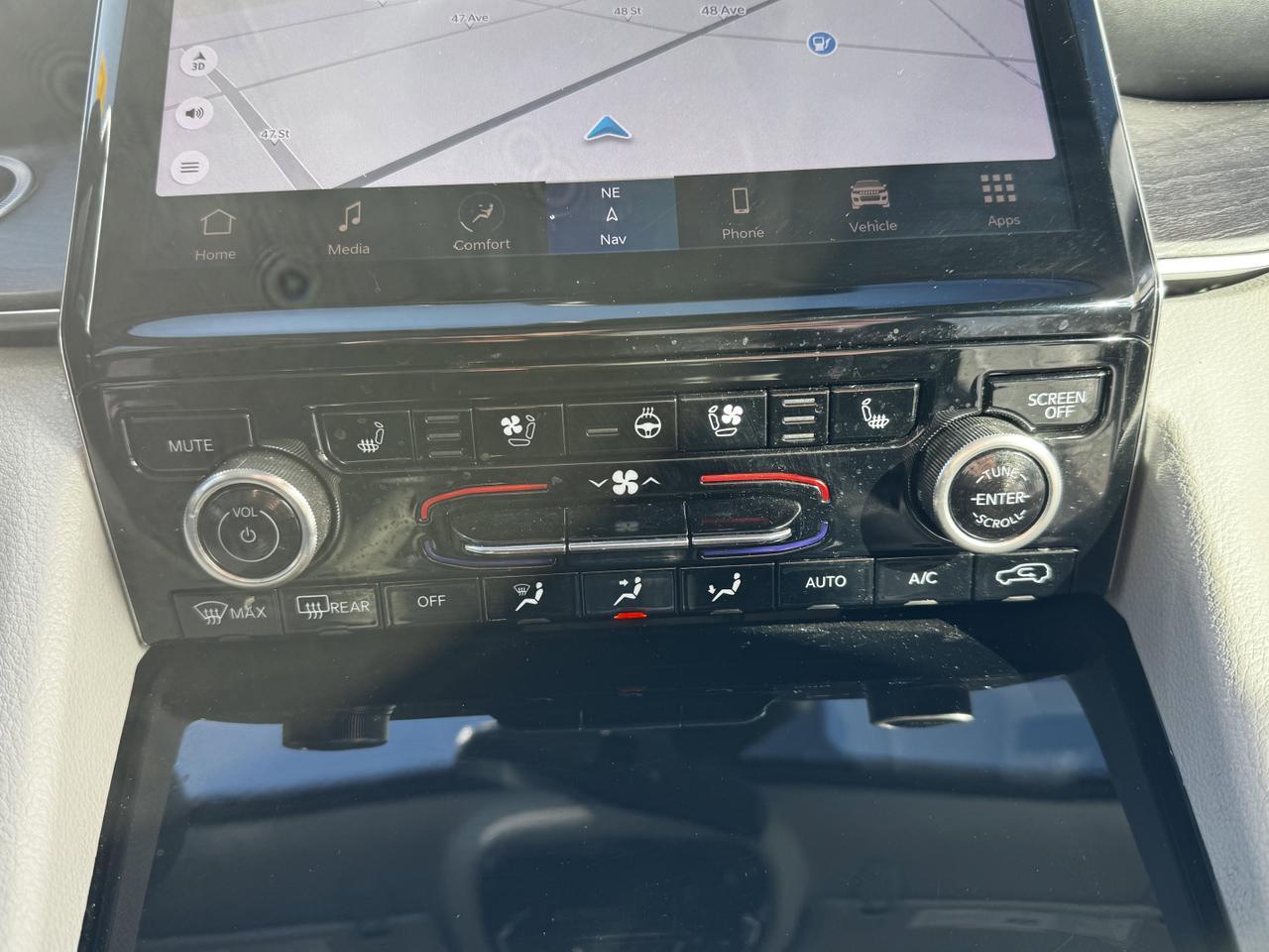 2022 Jeep Grand Cherokee L Overland 4x4 | V8 | Leather | Heated Vented Seats | NAV | Backup Camera Redwater AB