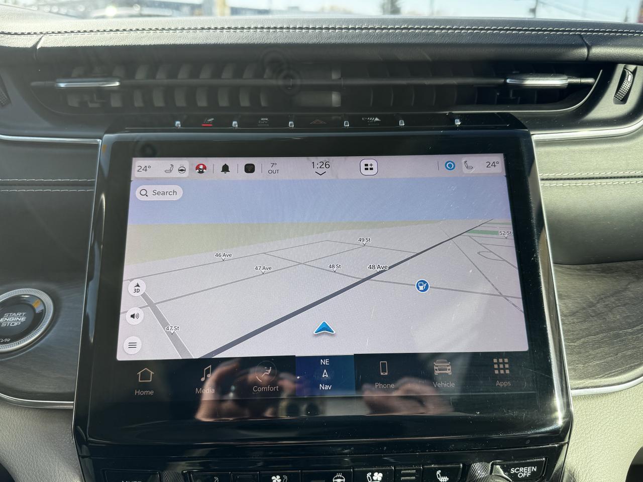 2022 Jeep Grand Cherokee L Overland 4x4 | V8 | Leather | Heated Vented Seats | NAV | Backup Camera Redwater AB