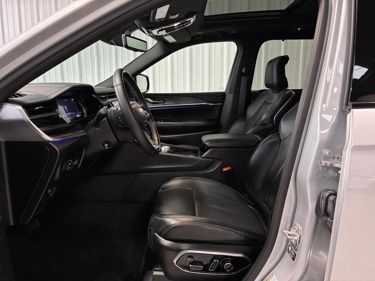 2022 Jeep Grand Cherokee L Overland, 4x4, Buckets, Luxury Tech Group IV, Advanced ProTech G Houston TX
