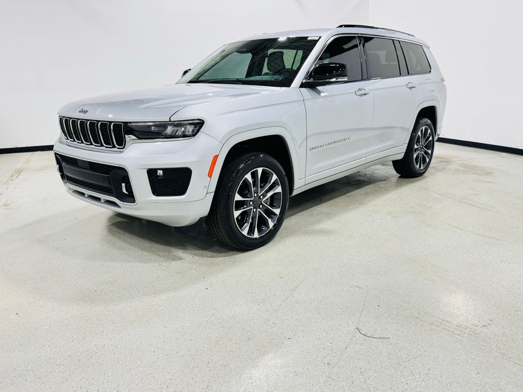 2022 Jeep Grand Cherokee L Overland Jersey City NJ