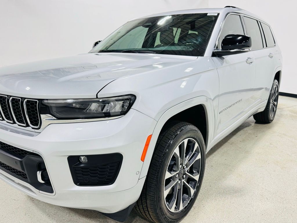 2022 Jeep Grand Cherokee L Overland Jersey City NJ