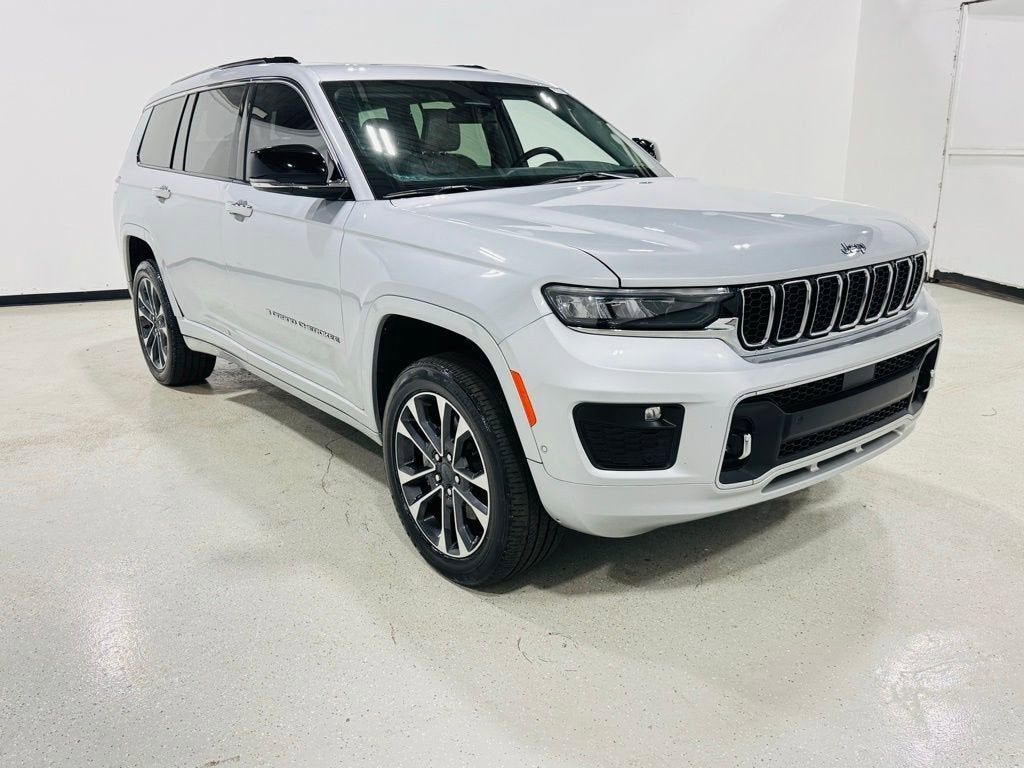 2022 Jeep Grand Cherokee L Overland Jersey City NJ