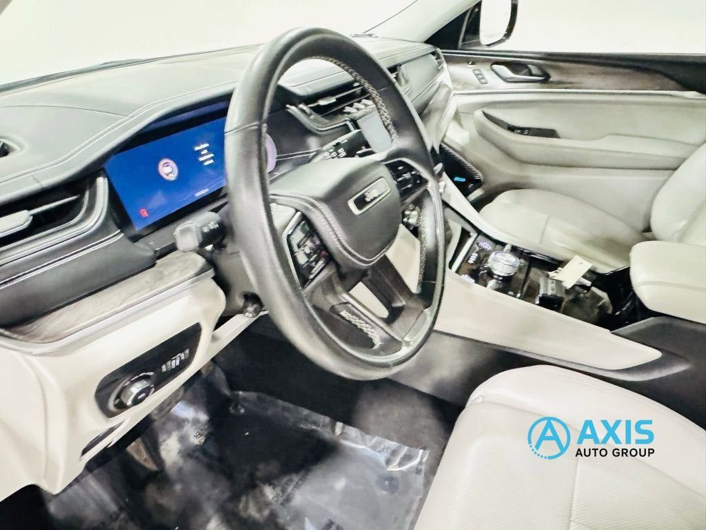 2022 Jeep Grand Cherokee L Overland Jersey City NJ