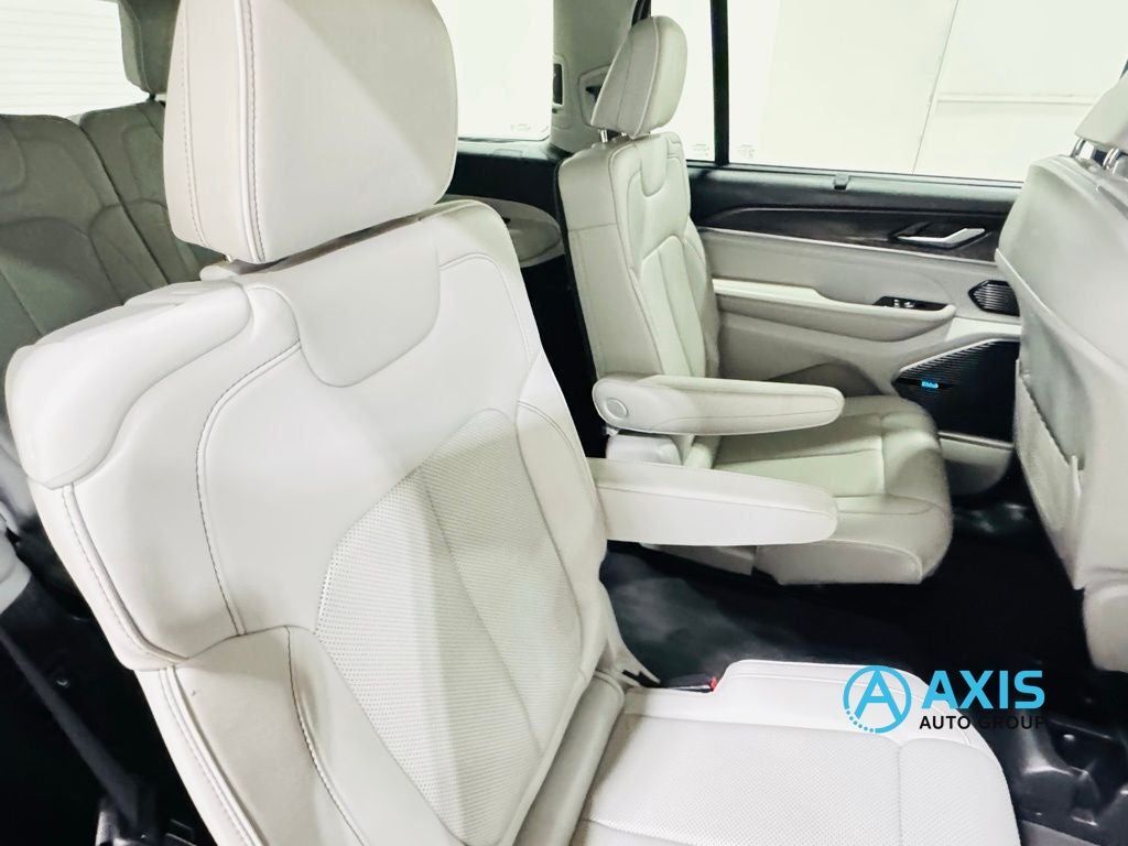 2022 Jeep Grand Cherokee L Overland Jersey City NJ