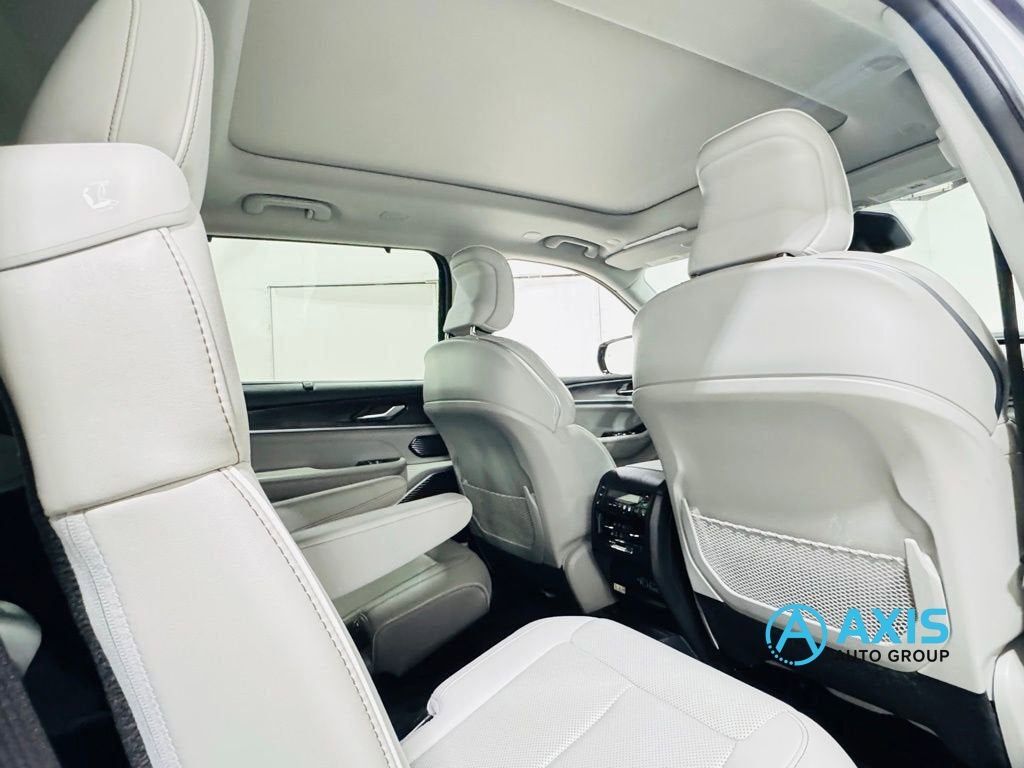 2022 Jeep Grand Cherokee L Overland Jersey City NJ