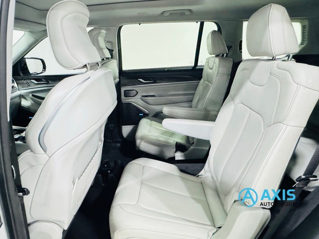 2022 Jeep Grand Cherokee L Overland Jersey City NJ