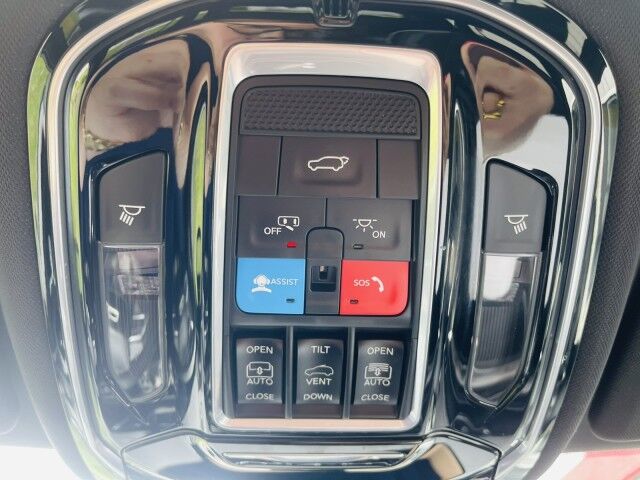2022 Jeep Grand Cherokee L Overland Marshfield MA