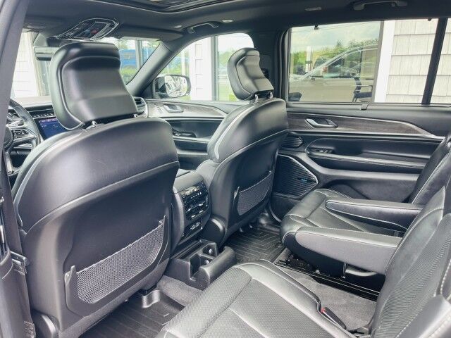 2022 Jeep Grand Cherokee L Overland Marshfield MA