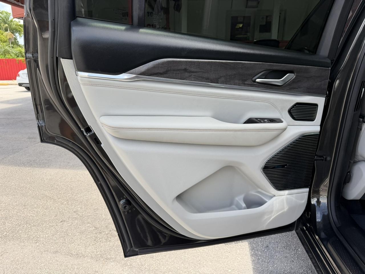 2022 Jeep Grand Cherokee L Overland Miami FL