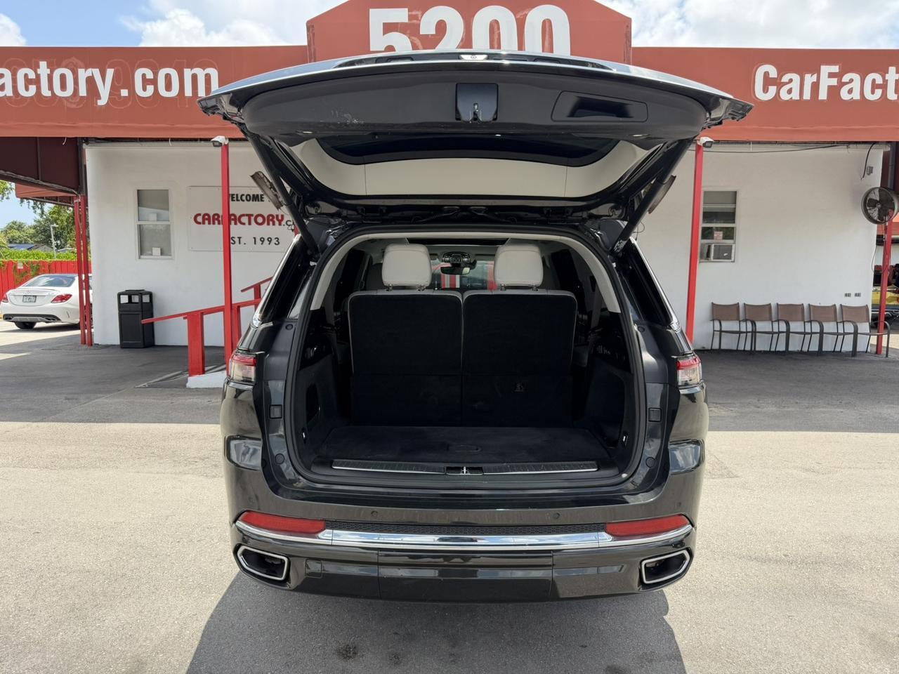 2022 Jeep Grand Cherokee L Overland Miami FL