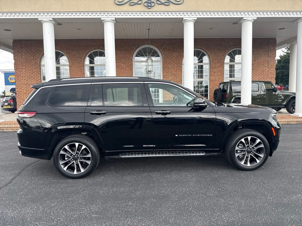 2022 Jeep Grand Cherokee L Overland Mount Joy PA