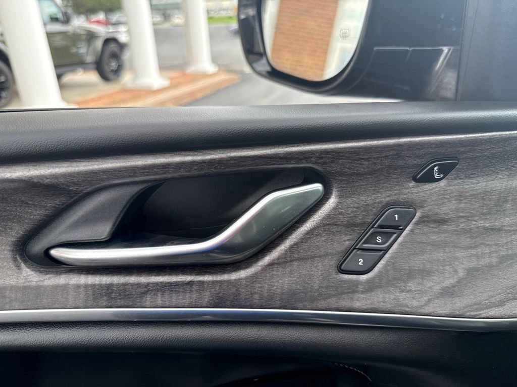 2022 Jeep Grand Cherokee L Overland Mount Joy PA