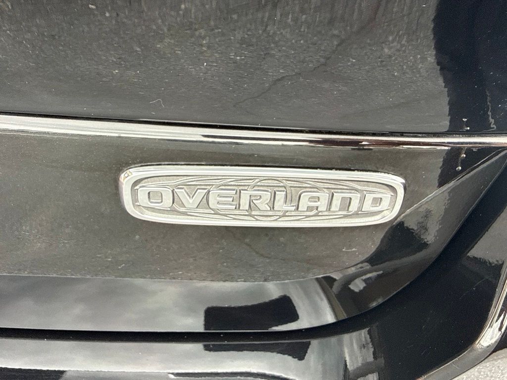 2022 Jeep Grand Cherokee L Overland Mount Joy PA