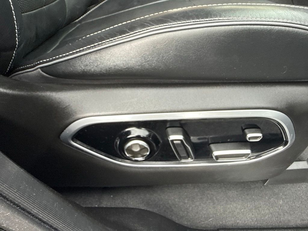 2022 Jeep Grand Cherokee L Overland Mount Joy PA