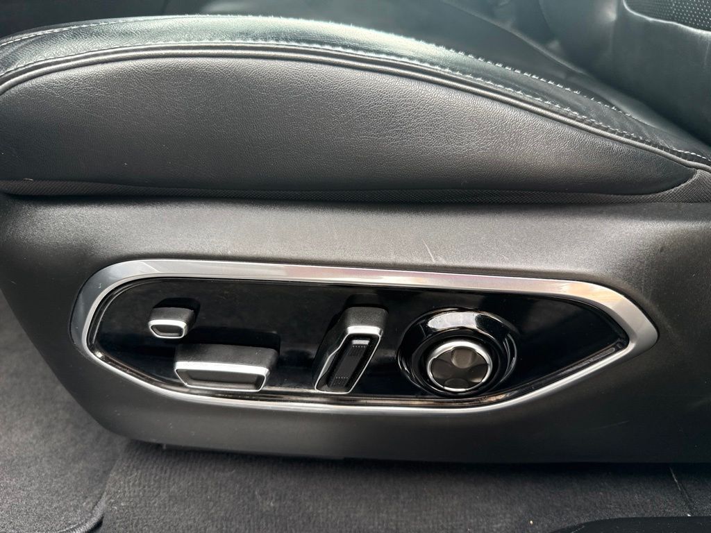 2022 Jeep Grand Cherokee L Overland Mount Joy PA