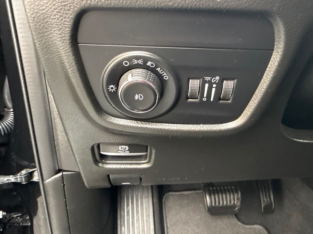 2022 Jeep Grand Cherokee L Overland Mount Joy PA