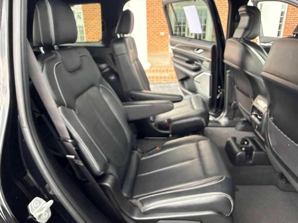 2022 Jeep Grand Cherokee L Overland Mount Joy PA