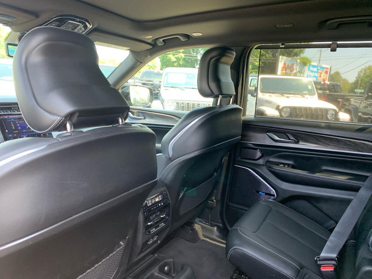 2022 Jeep Grand Cherokee L Overland Dartmouth MA