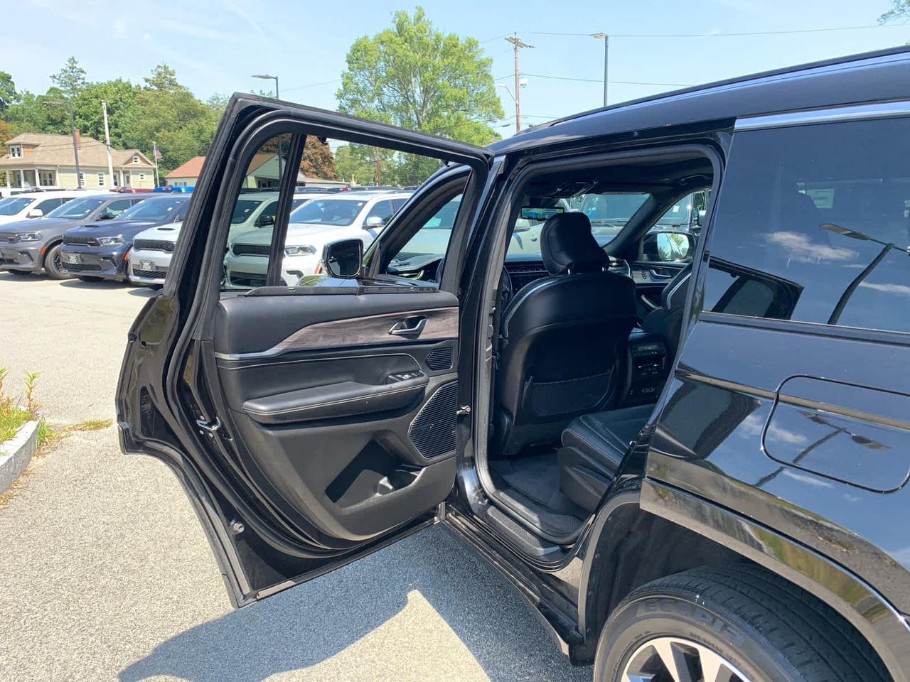 2022 Jeep Grand Cherokee L Overland Dartmouth MA