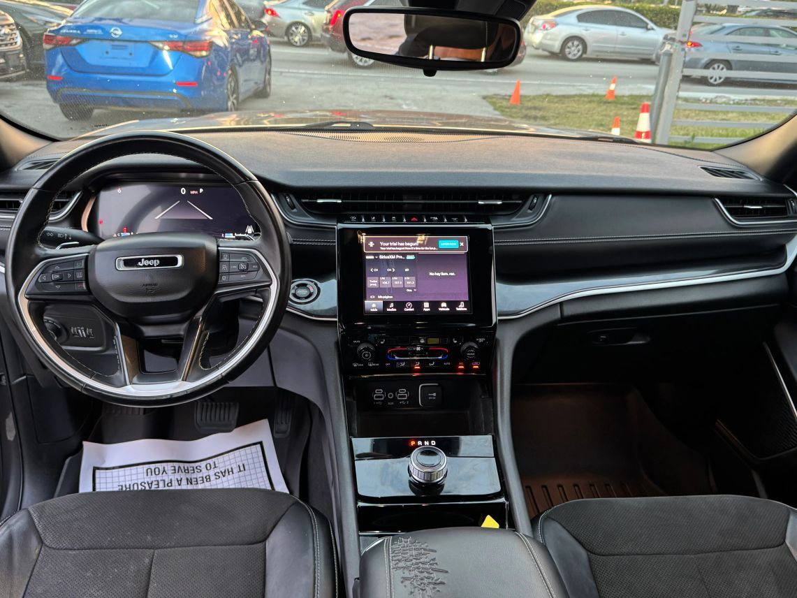 2022 Jeep Grand Cherokee L Utility 4D Altitude 4WD 3.6L V6 Miami Gardens FL