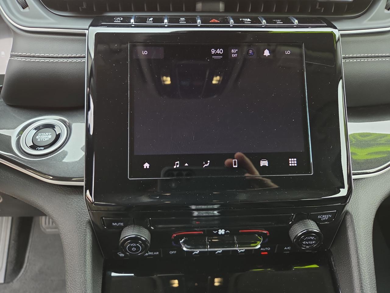 2022 Jeep Grand Cherokee Laredo HAMBURG PA