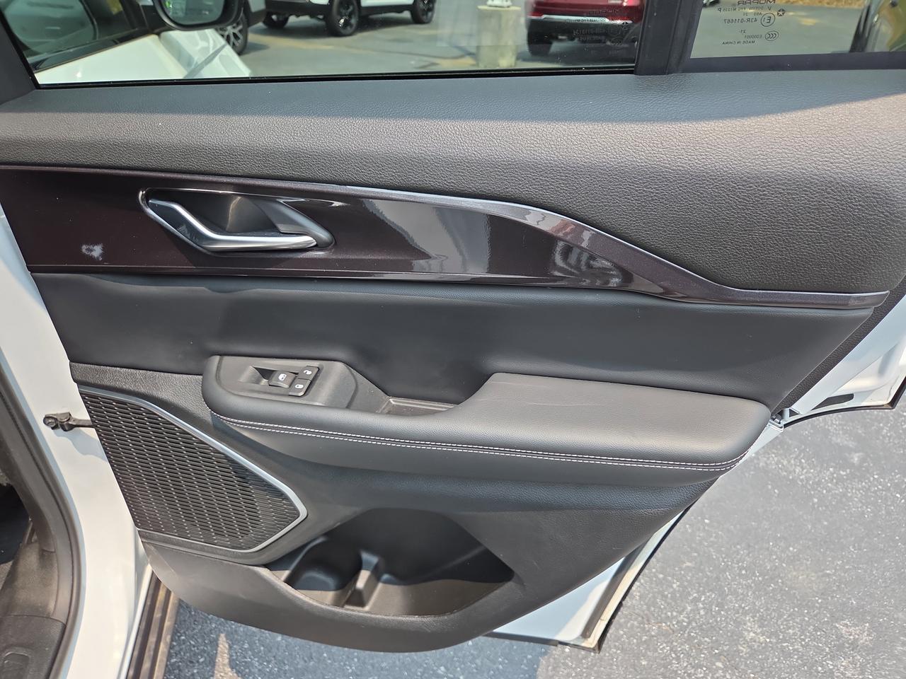 2022 Jeep Grand Cherokee Laredo HAMBURG PA