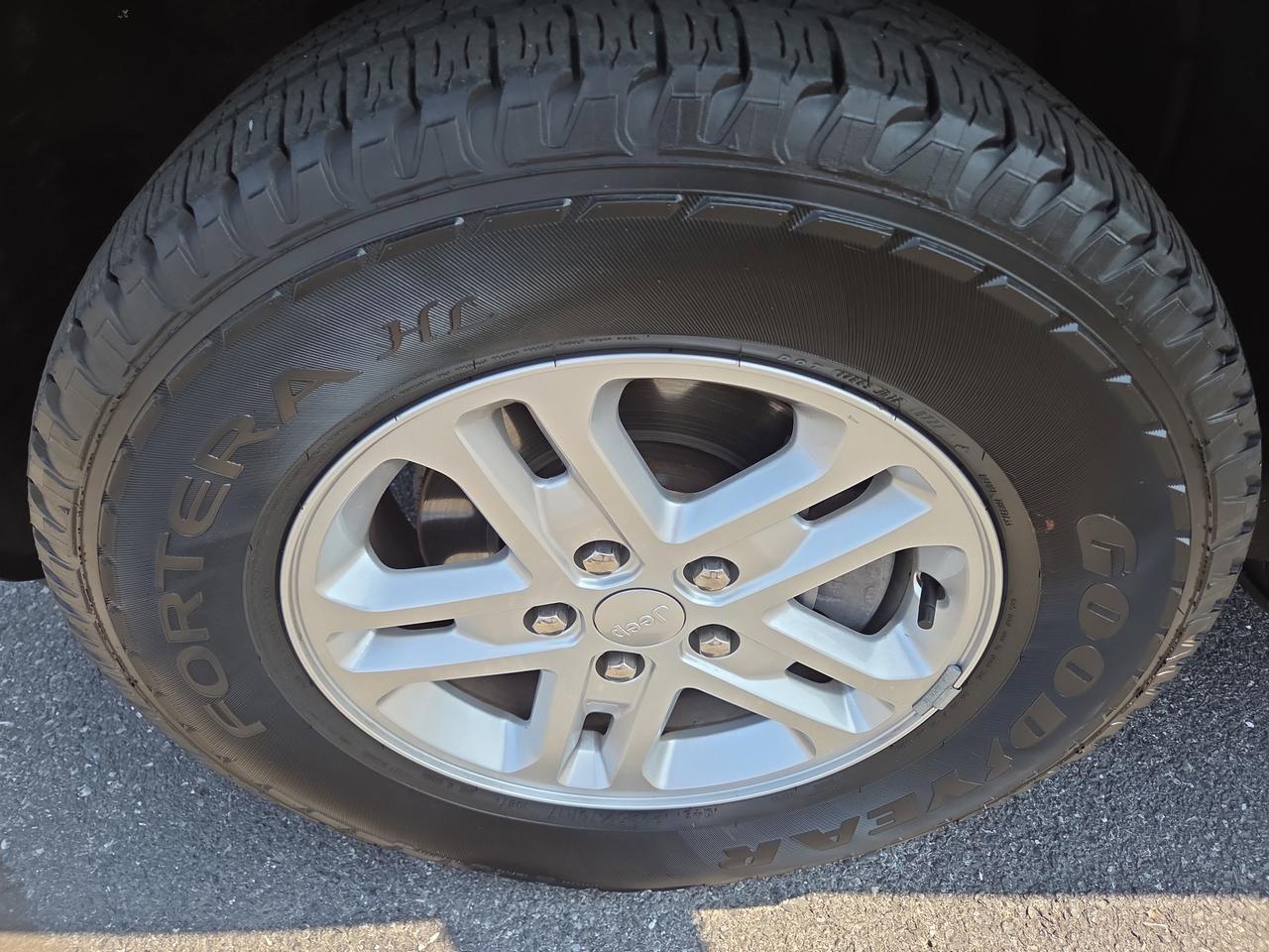 2022 Jeep Grand Cherokee Laredo HAMBURG PA