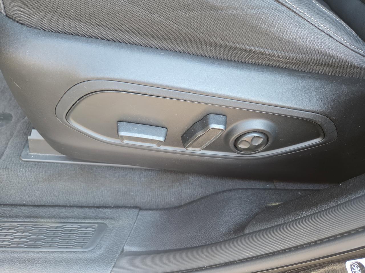2022 Jeep Grand Cherokee Laredo HAMBURG PA