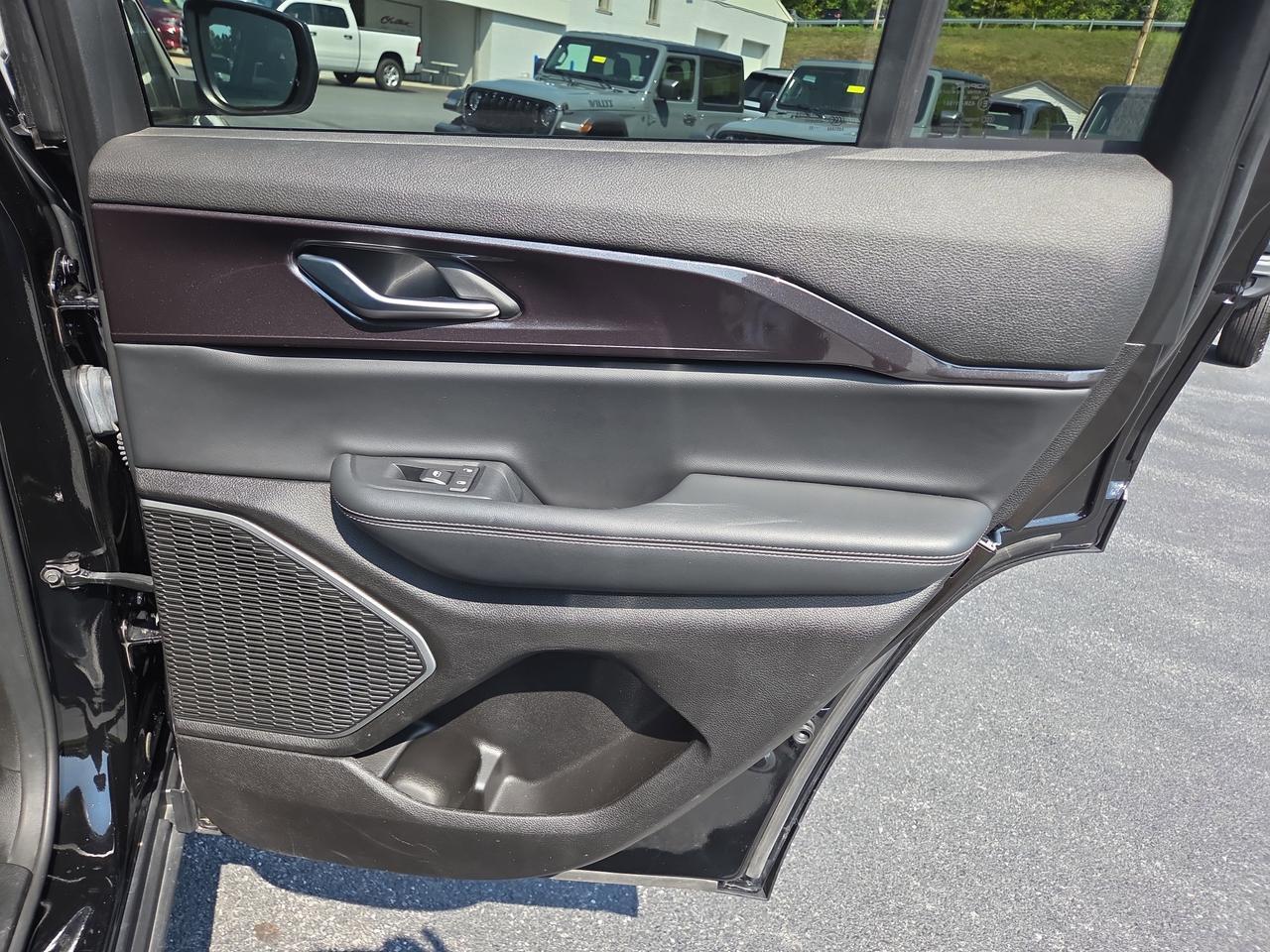 2022 Jeep Grand Cherokee Laredo HAMBURG PA