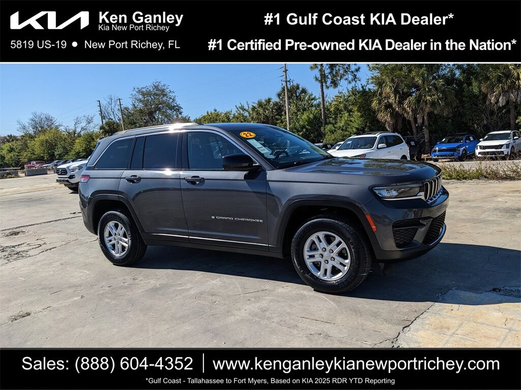 2022 Jeep Grand Cherokee Laredo Oshkosh WI