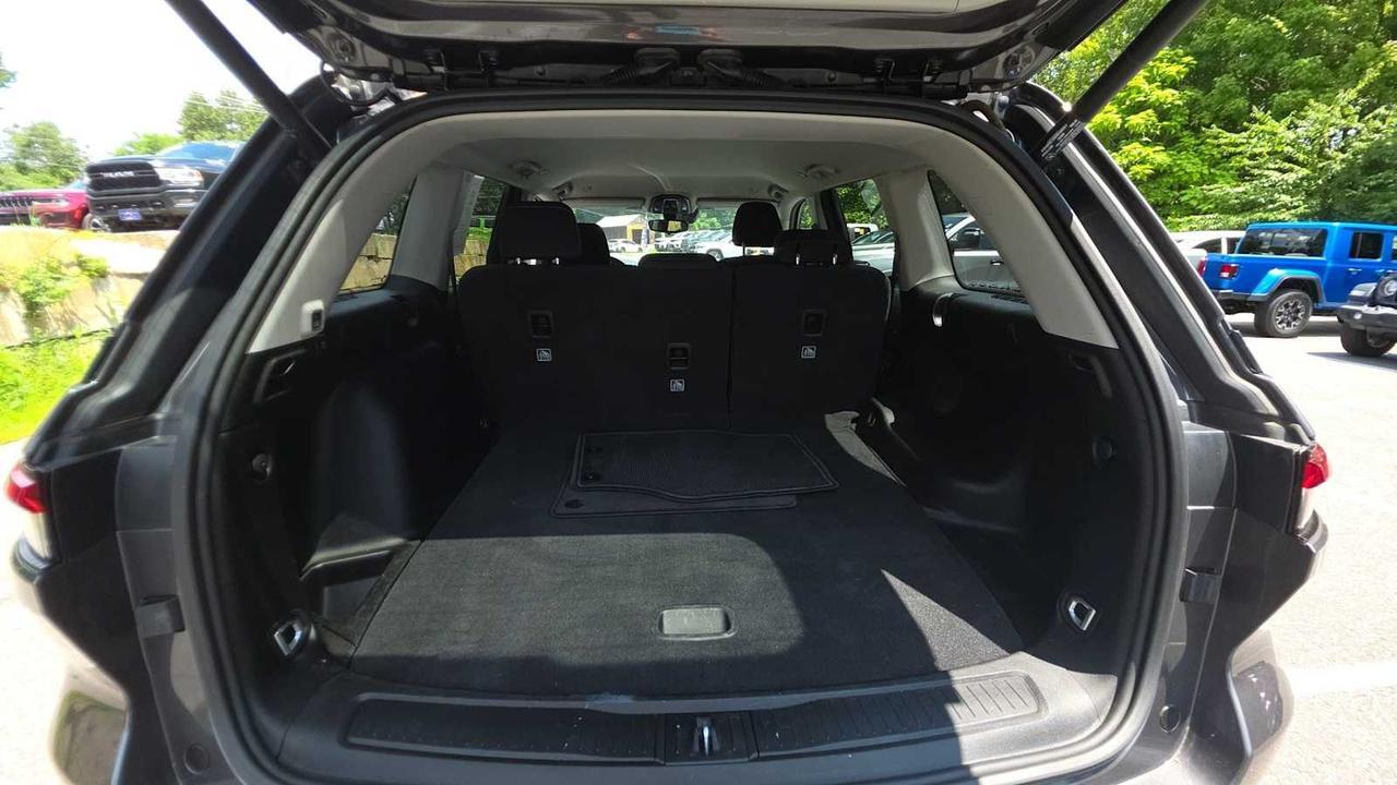 2022 Jeep Grand Cherokee Laredo Hudson MA