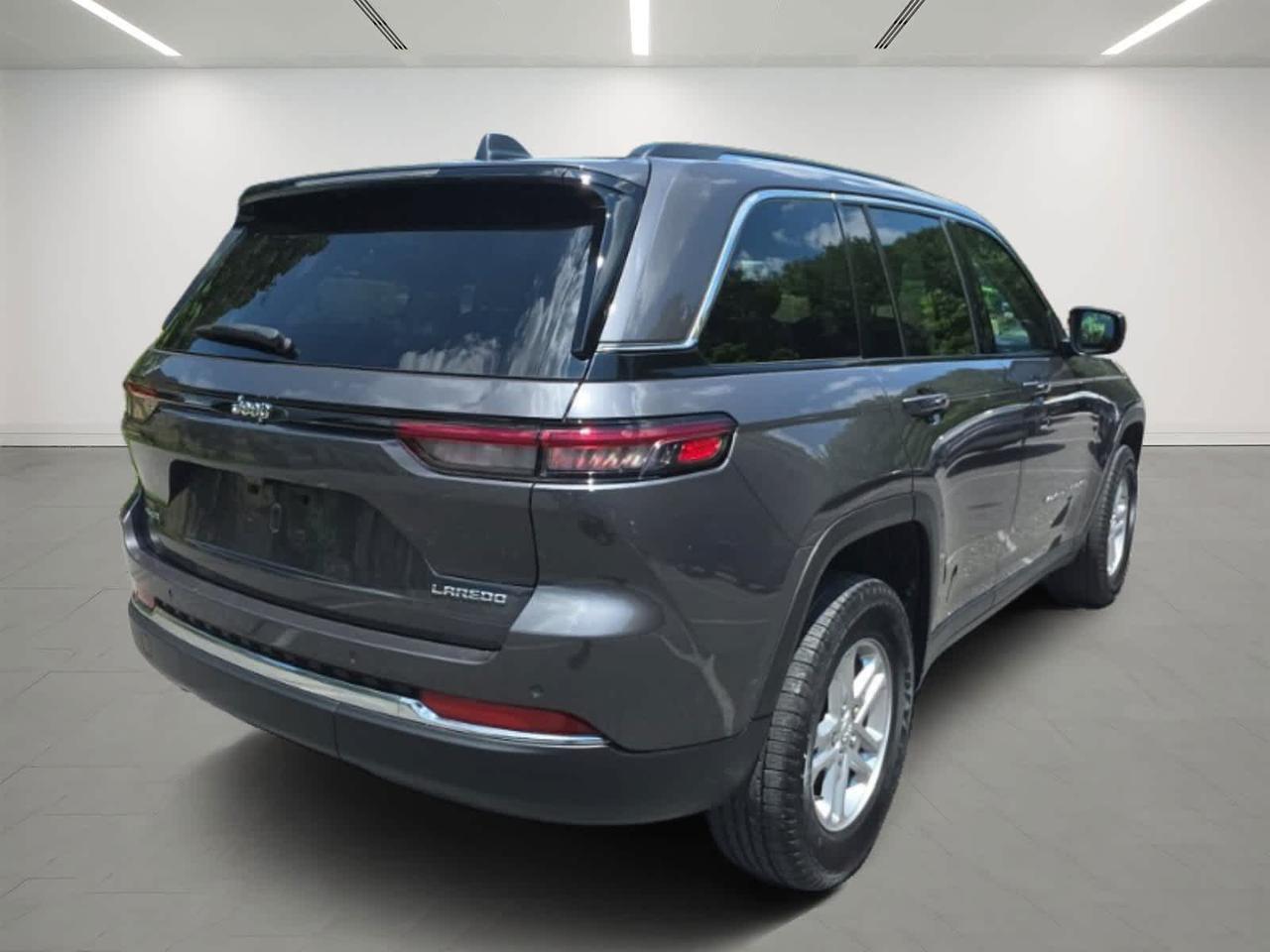 2022 Jeep Grand Cherokee Laredo Hudson MA