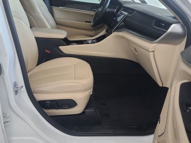 2022 Jeep Grand Cherokee Limited Marshfield MA