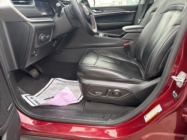 2022 Jeep Grand Cherokee Limited Watertown SD