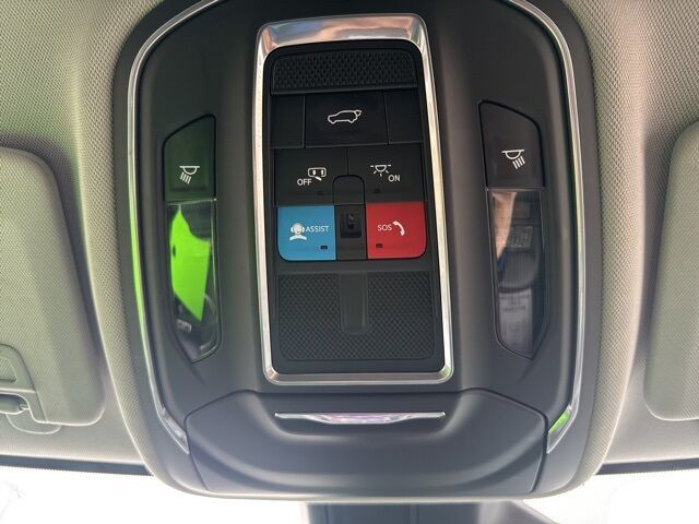 2022 Jeep Grand Cherokee Limited Watertown SD