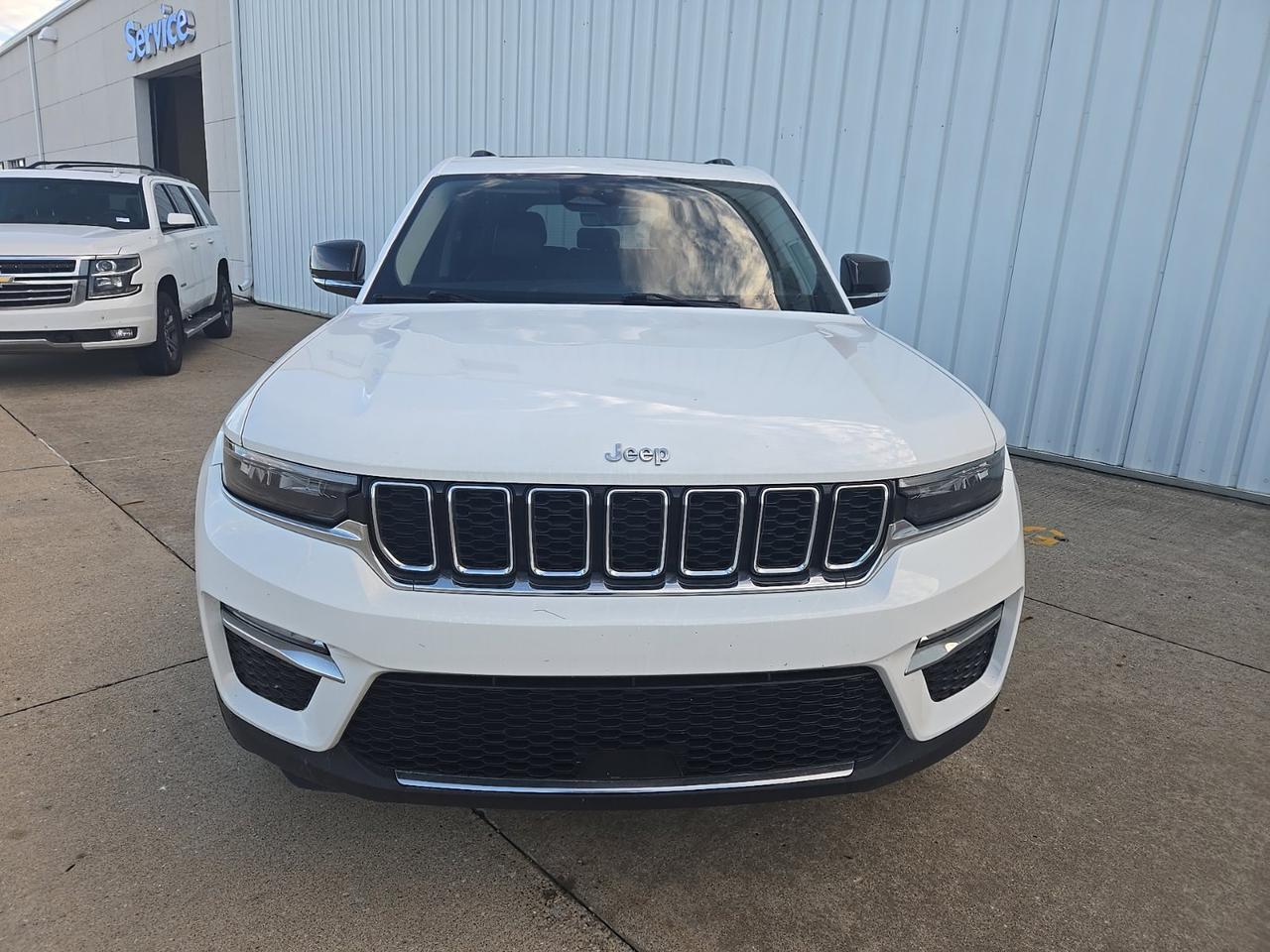 2022 Jeep Grand Cherokee Limited West Burlington IA