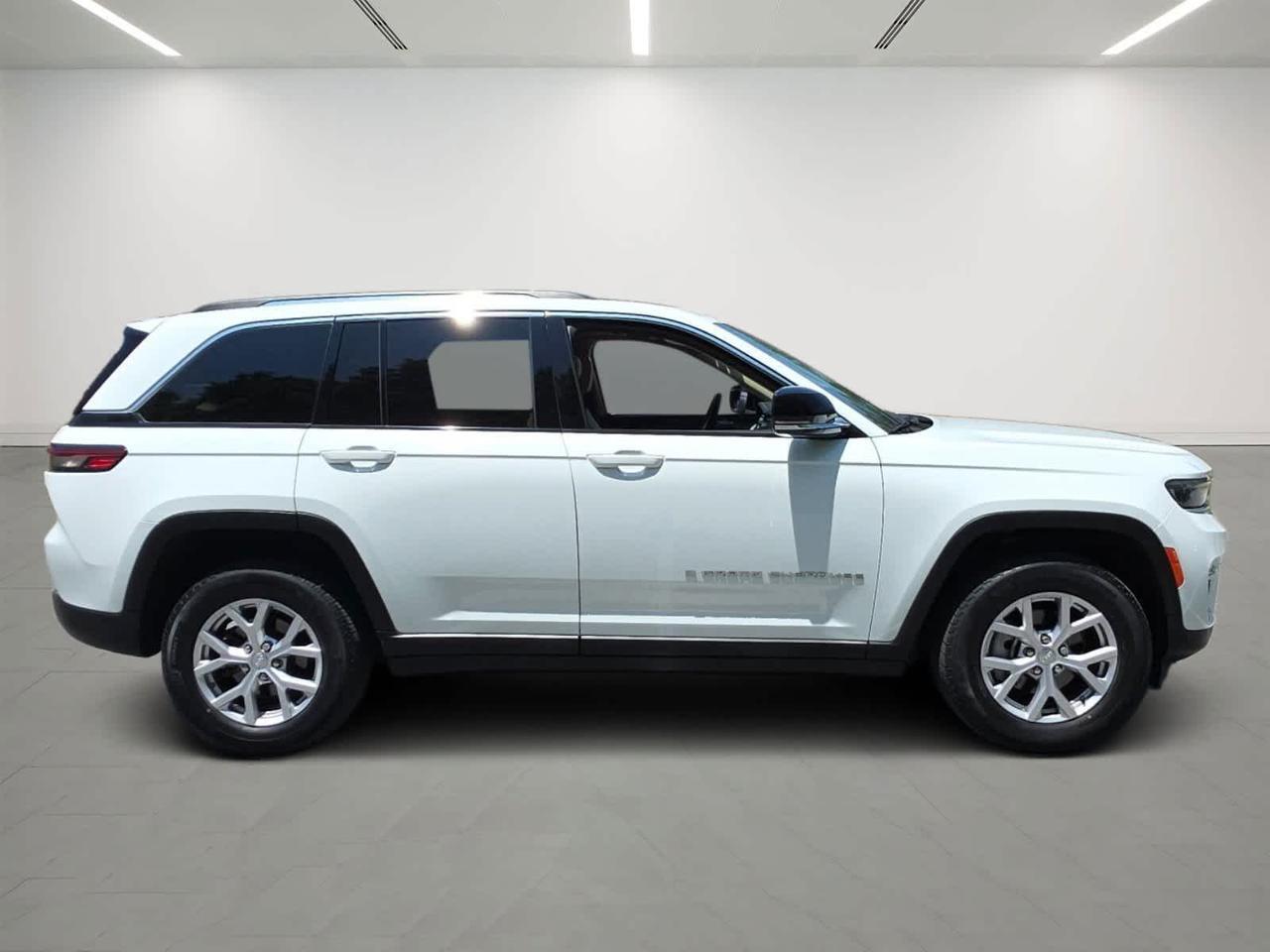 2022 Jeep Grand Cherokee Limited Hudson MA