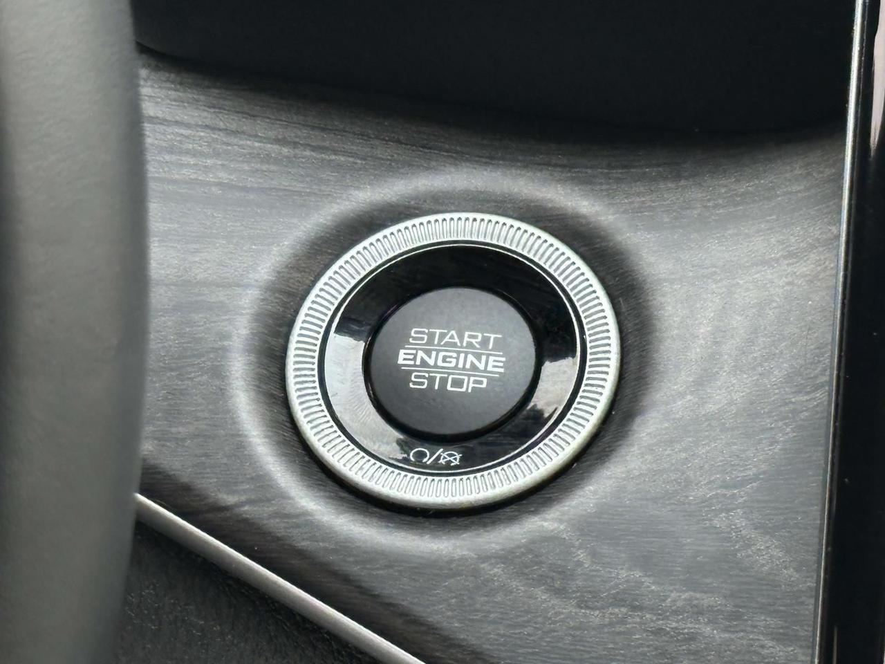 2022 Jeep Grand Cherokee Limited Alexandria VA